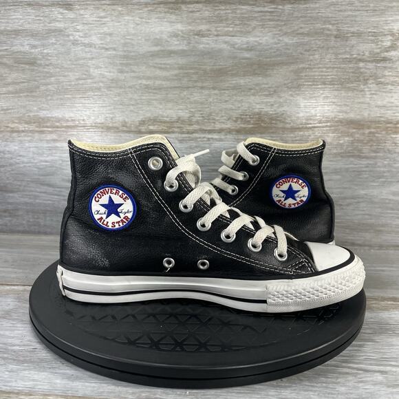 Converse Women’s Chuck Taylor All Star Black Leather High Top Sneakers Size 6 - Picture 2 of 9